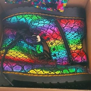 Dr. Martens with 2 matching Jojo bows